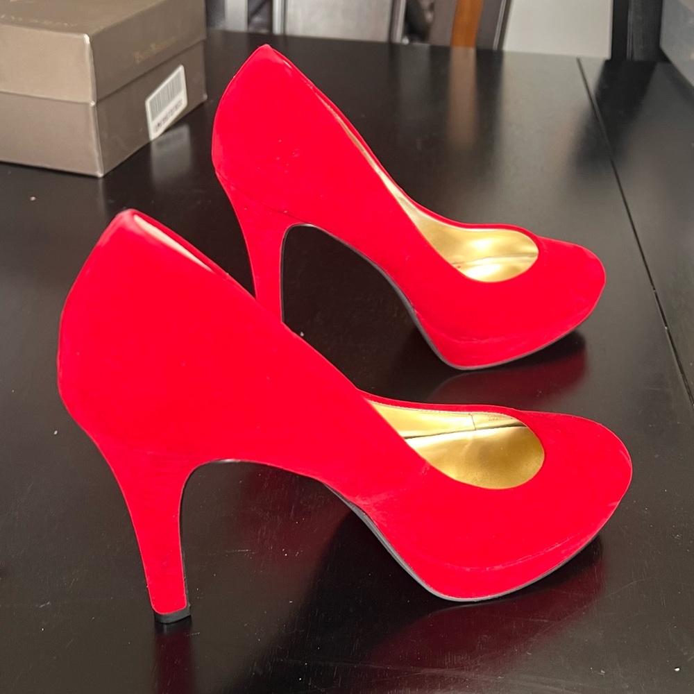 Style & Co. Vibrant Red Heels